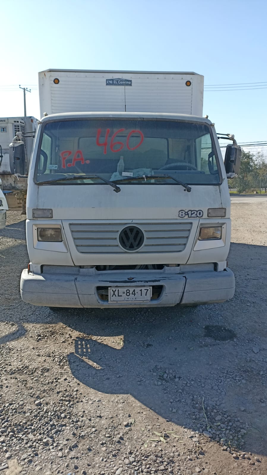  Volkswagen 8.120 2003 